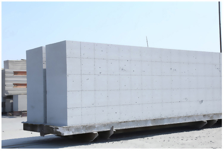 连平加气块 加气砌块 轻质砖气孔结构及其影响因素